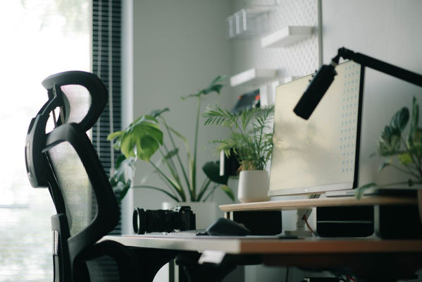 Desk Chair Back Pain: Why It Happens and How to Sit Better